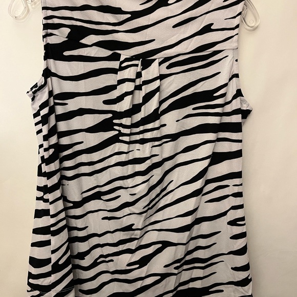 New Peck&peck zebra print top size small - Picture 2 of 5